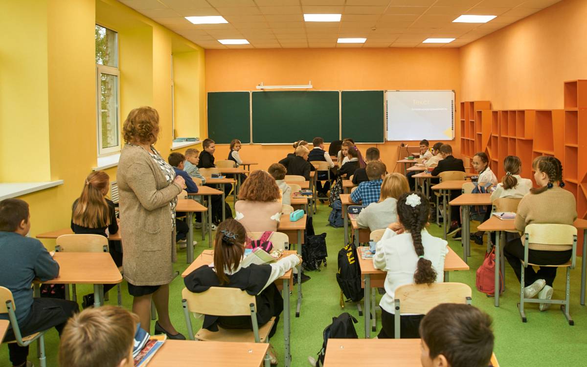 Школы страны сейчас ищут больше всего учителей математики,  русского языка и литературы.