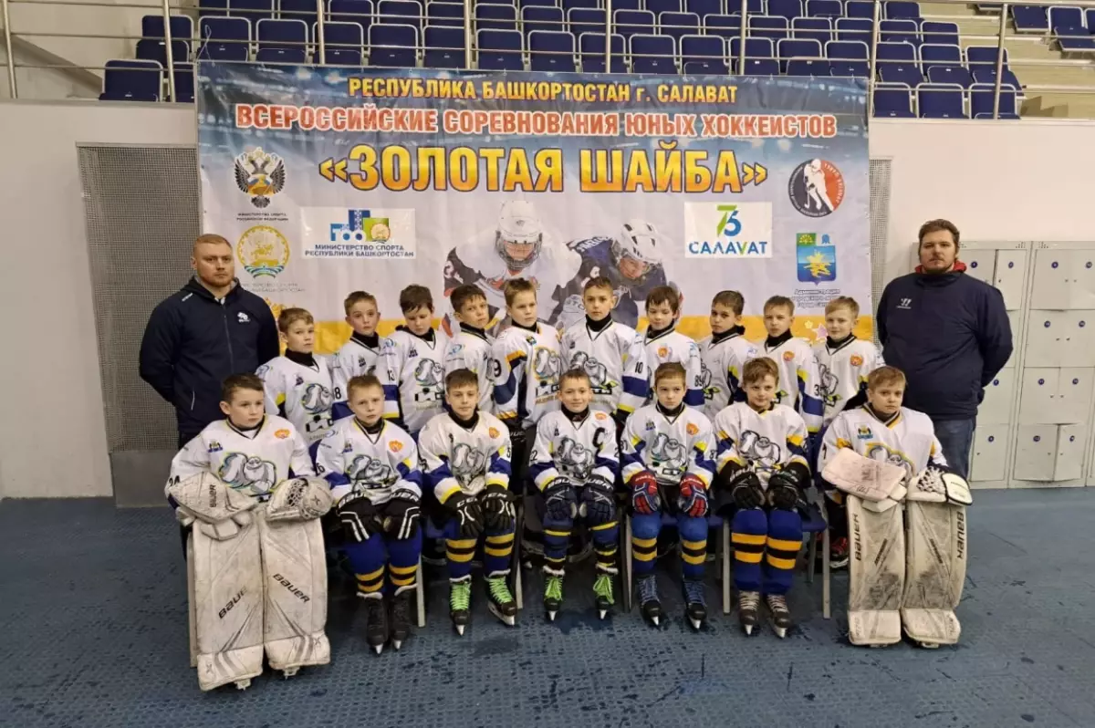 Новгородские «Йети» одержали победу в четырёх играх из шести.