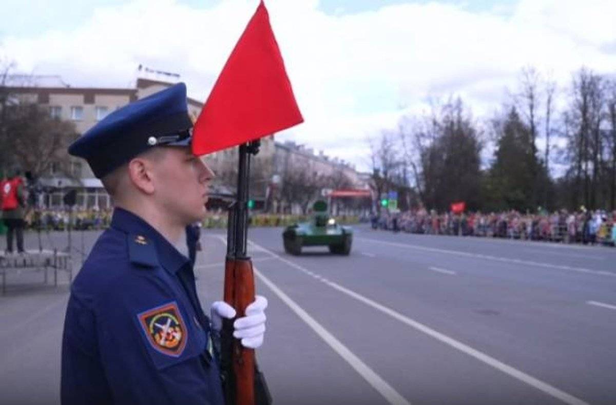 Движение транспорта на площади Победы-Софийской в День Победы будет перекрыто.
