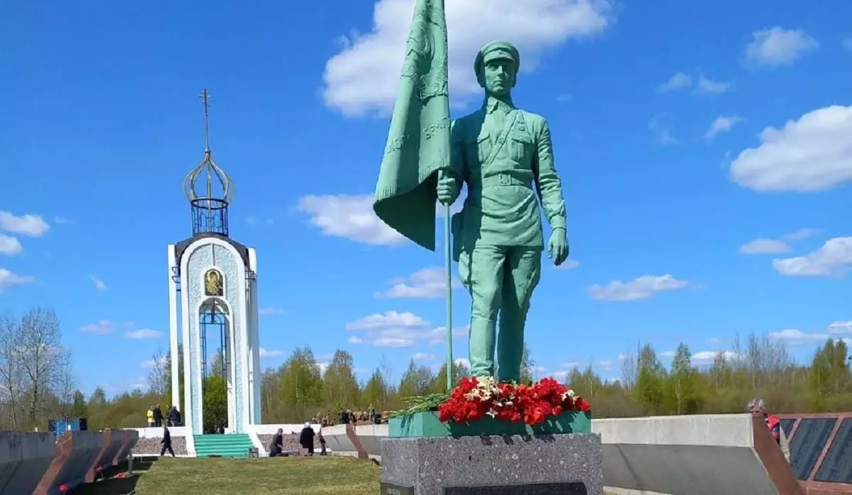 Воинское захоронение в Мясном Бору является самым крупным в Новгородской области.