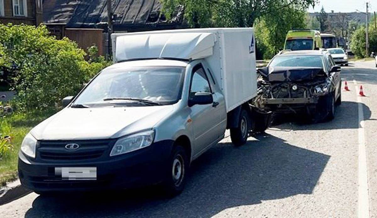 Женщина доставлена бригадой скорой помощи в Боровичскую ЦРБ.