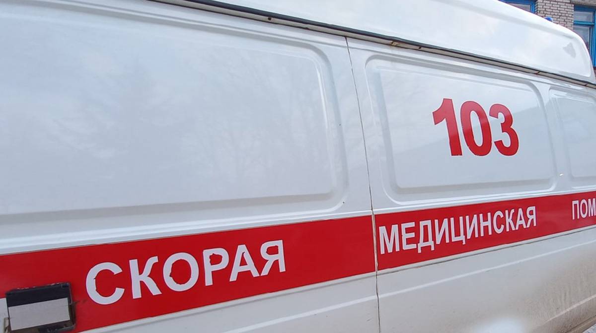 Пешехода с телесными повреждениями доставили в Боровичскую ЦРБ.