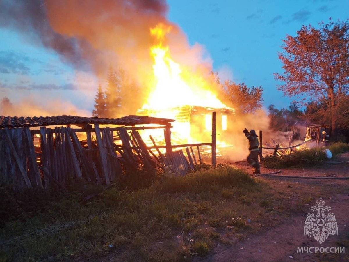 Что горит в Архангельске: пожар на Маймаксанской, 73 - 13 ноября - ru
