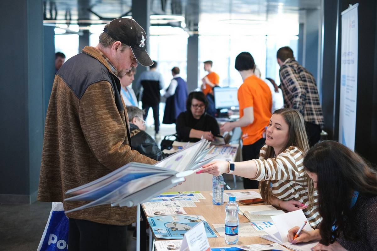 На Всероссийской ярмарке трудоустройства в Новгородской области представят более 2 тысяч вакансий