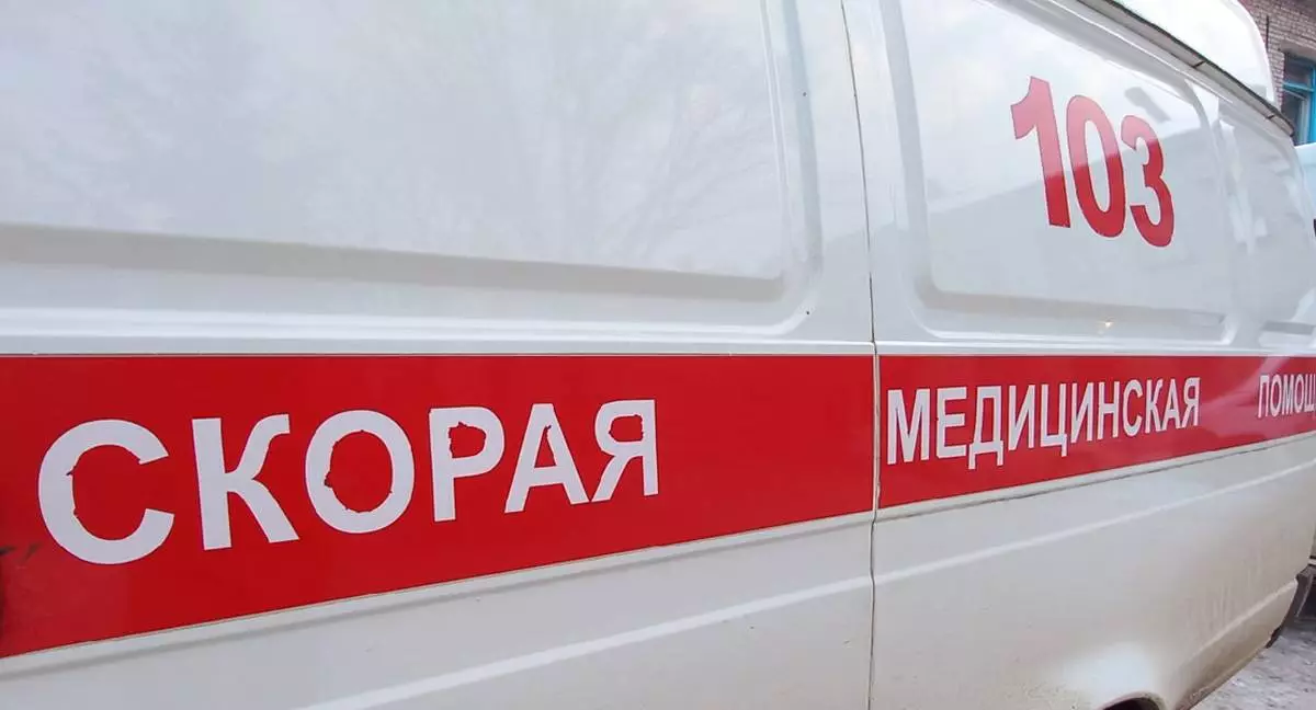 Бригада скорой помощи доставила подростков в Старорусскую ЦРБ.
