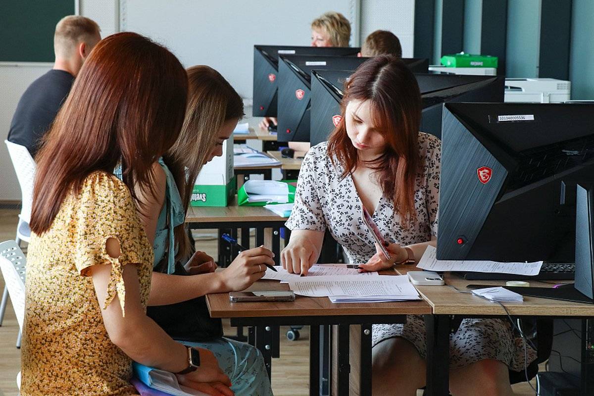 В этом году в НовГУ выделили более 2,2 тысячи бюджетных мест для обучения.