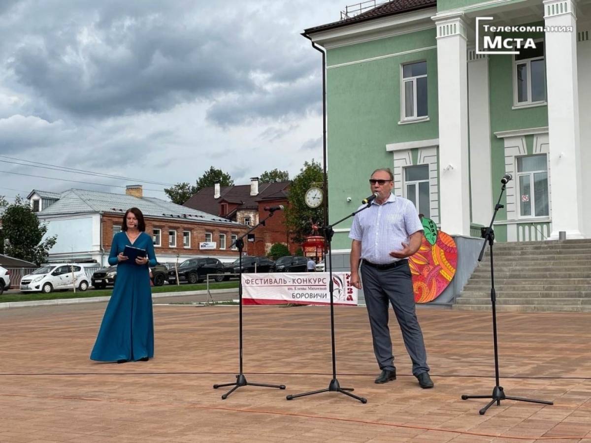 В жюри фестиваля вошли писатели и поэты из Москвы.