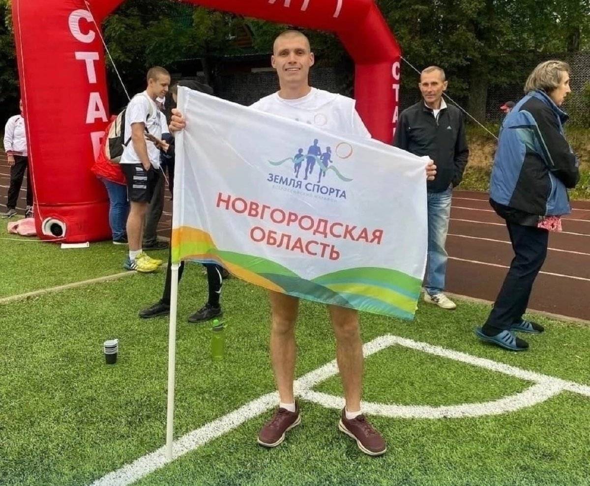 Сергей Скуматов подтянулся 38 раз.