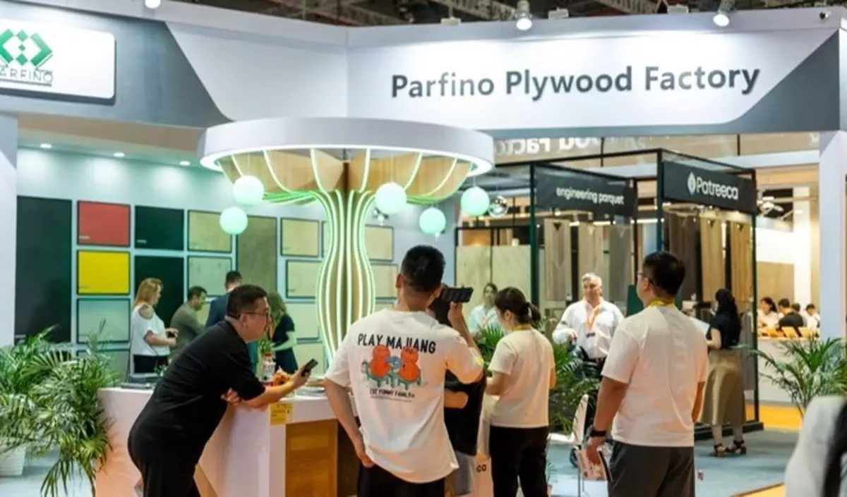 Парфинский фанерный комбинат экспортирует продукцию в Китай, Египет, Турцию, Казахстан и Индию.