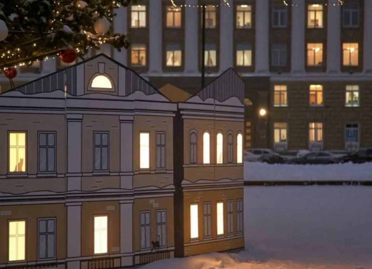 Подсветку на главной площади Великого Новгорода установят дополнительно к существующему освещению.