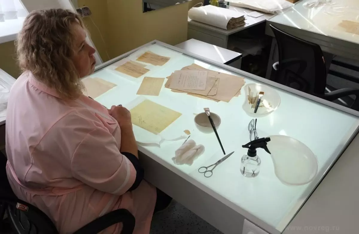 В хранилищах Госархива находятся около 1,4 млн документов – с XV века до сегодняшнего дня.