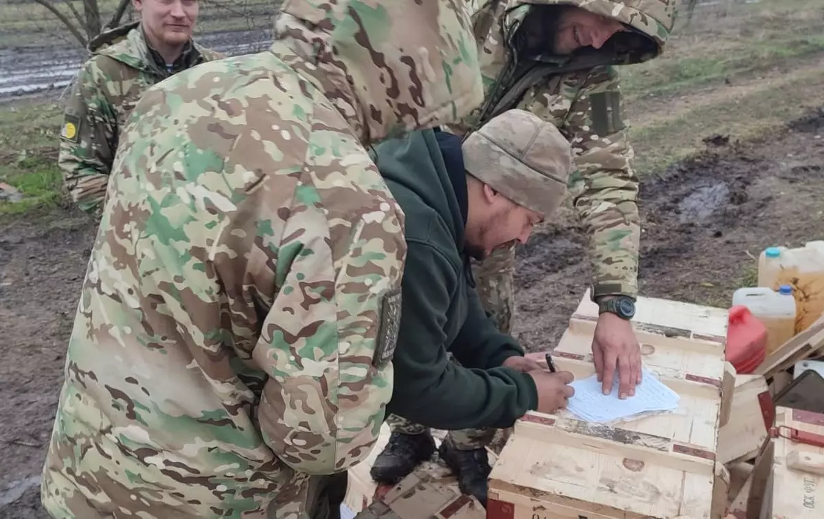 Бойцы 76-й гвардейской десантно-штурмовой дивизии написали ответ новгородским школьникам.