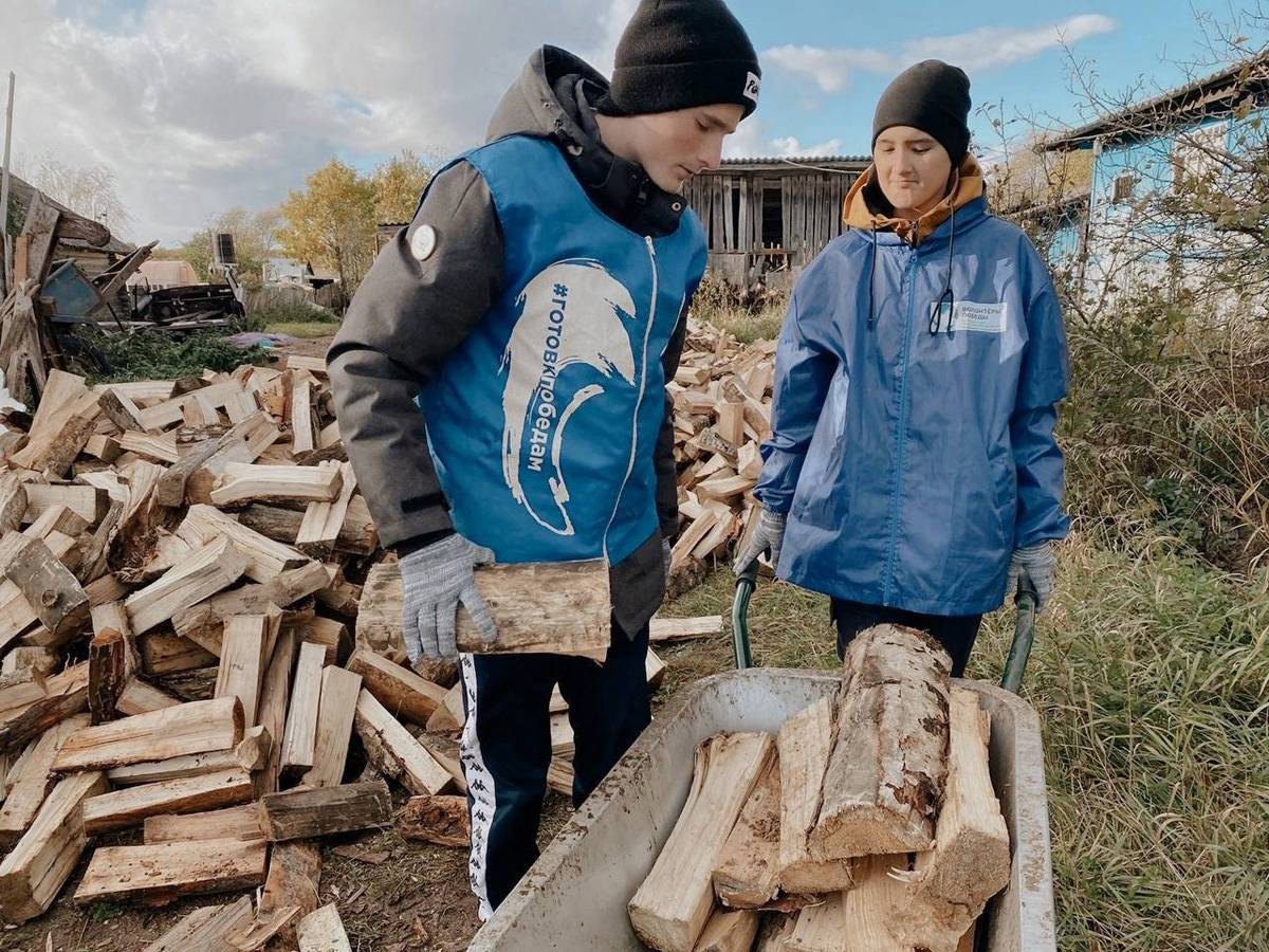 В Новгородской области волонтёрские корпусы помогали в организации более 80 региональных мероприятий.