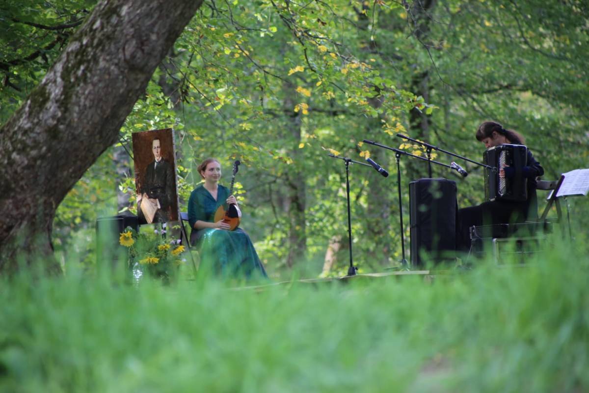 В юбилейный год со дня рождения композитора в парке усадьбы «Онег» прошла серия культурно-просветительских мероприятий.