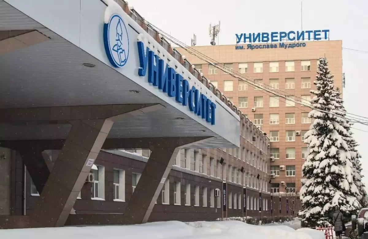 Приоритетом для НовГУ является вхождение в число 100 лучших вузов России, заявил губернатор.