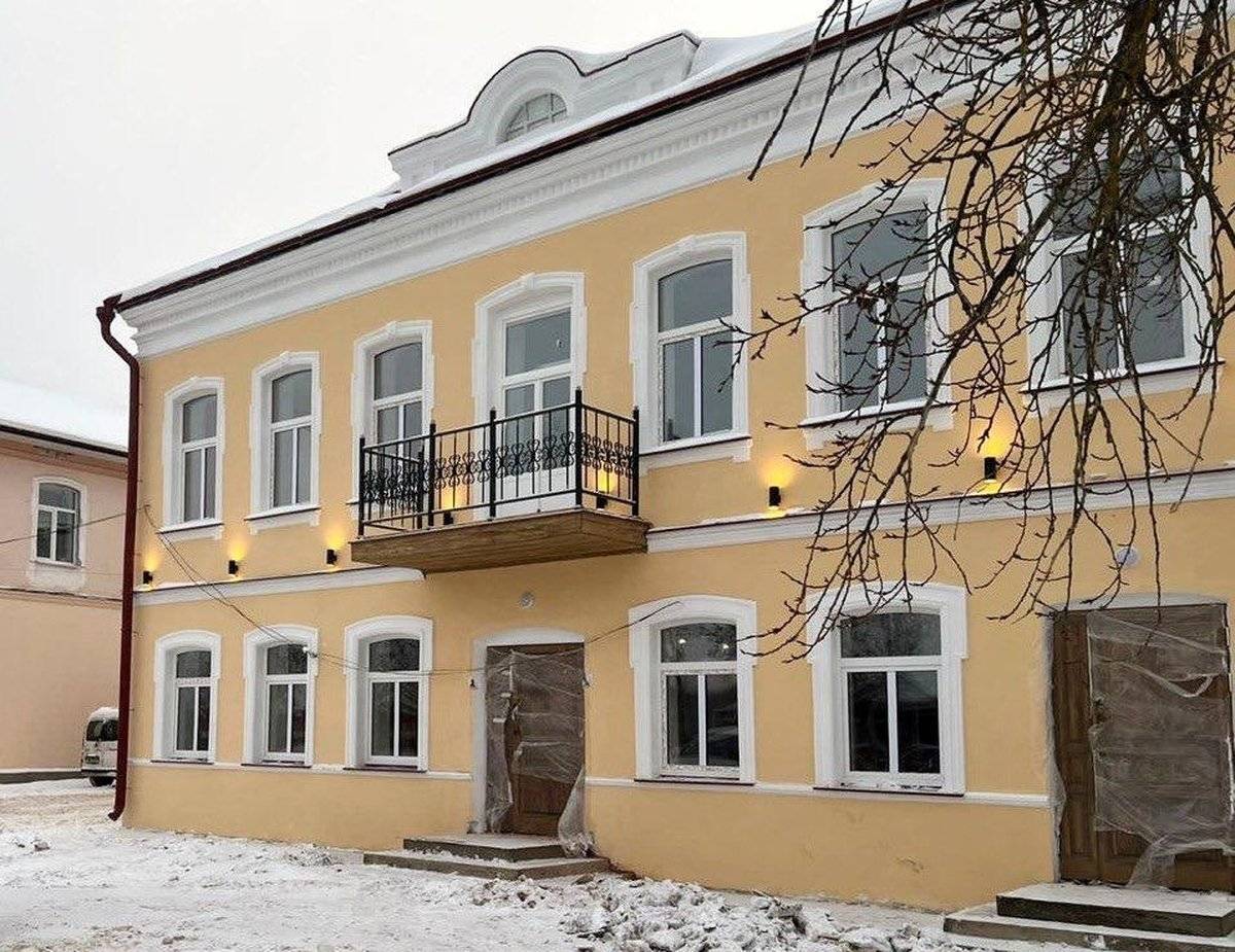 Маловишерский краеведческий музей находится в бывшем доме купцов Курженковых.