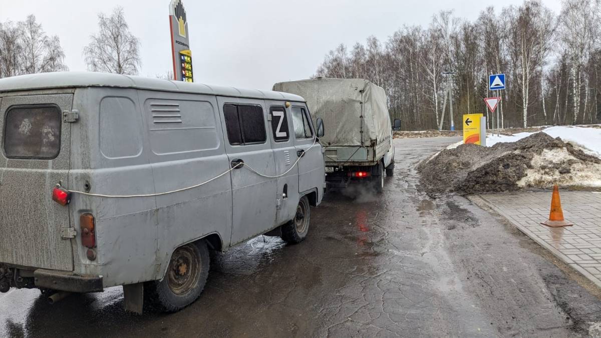 По заказу бойцов из новгородского 27-го артиллерийского дивизиона был доставлен «УАЗ».