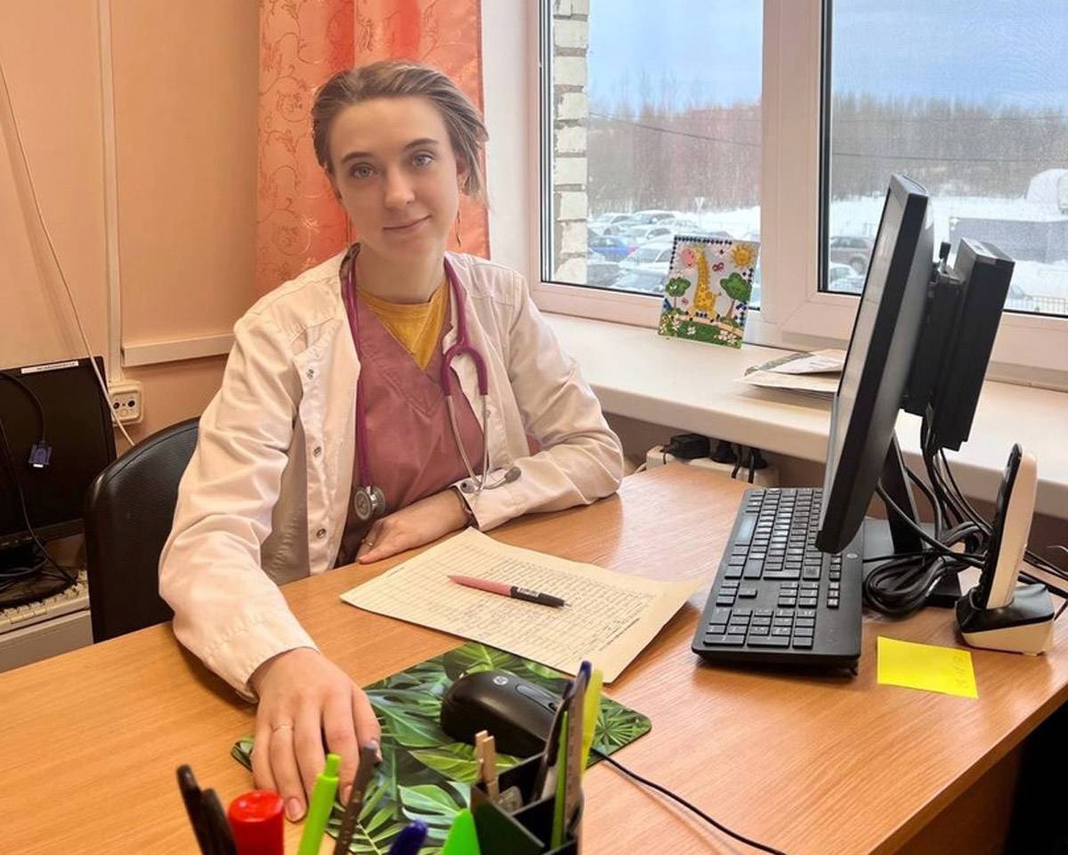 Работу Татьяна Григорьева совмещает с учёбой в ординатуре на базе НовГУ по специальности «Педиатрия».