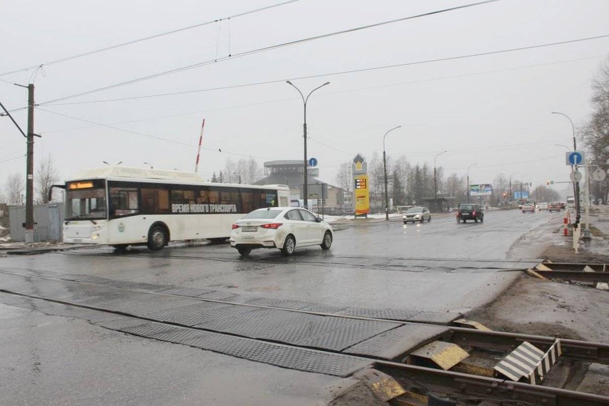 На ремонт трёх улиц в Великом Новгороде выделили 214,7 млн рублей.