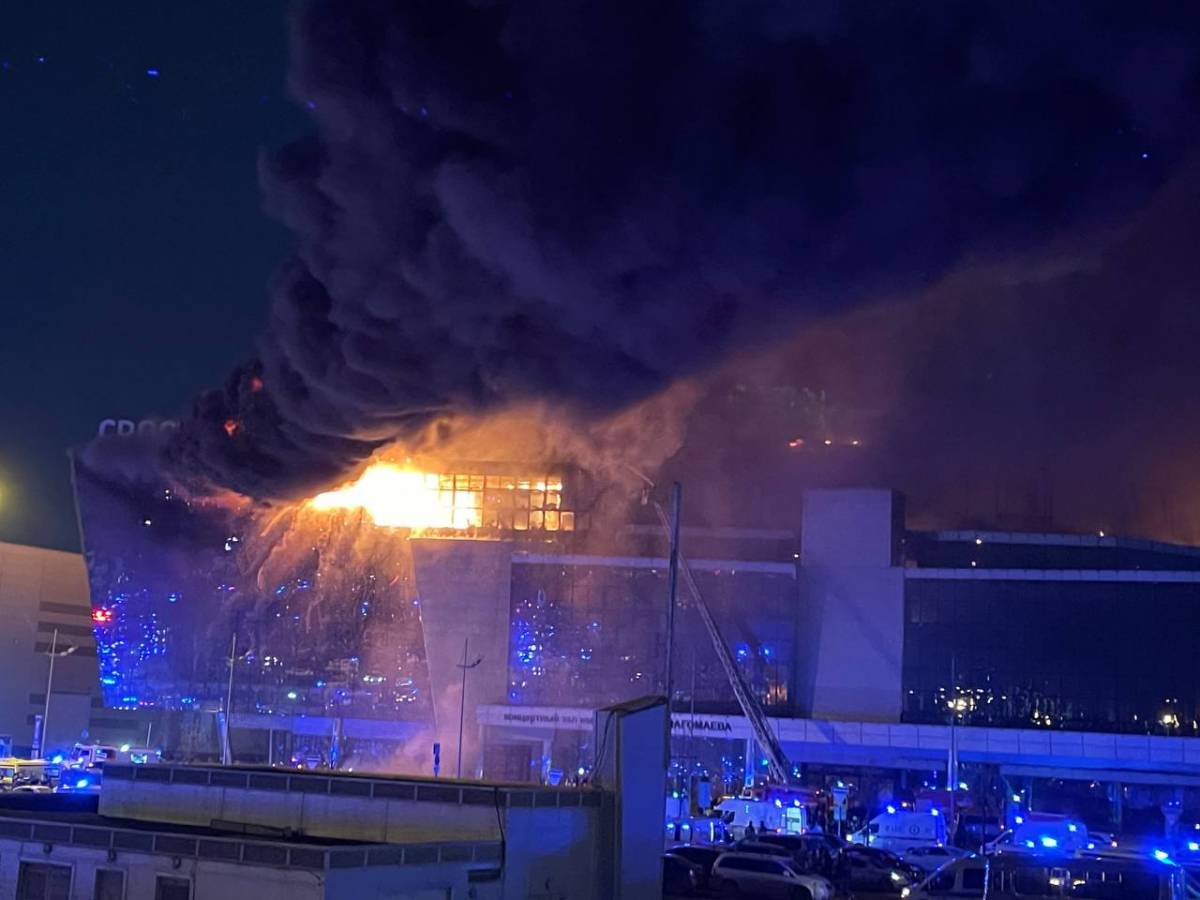 Вечером 22 марта неизвестные открыли стрельбу в комплексе «Крокус сити холл», потом в здании начался пожар.