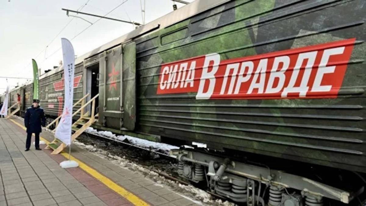 Посетить выставочный поезд смогут все желающие, гиды расскажут посетителям об истории и достижениях российской армии.