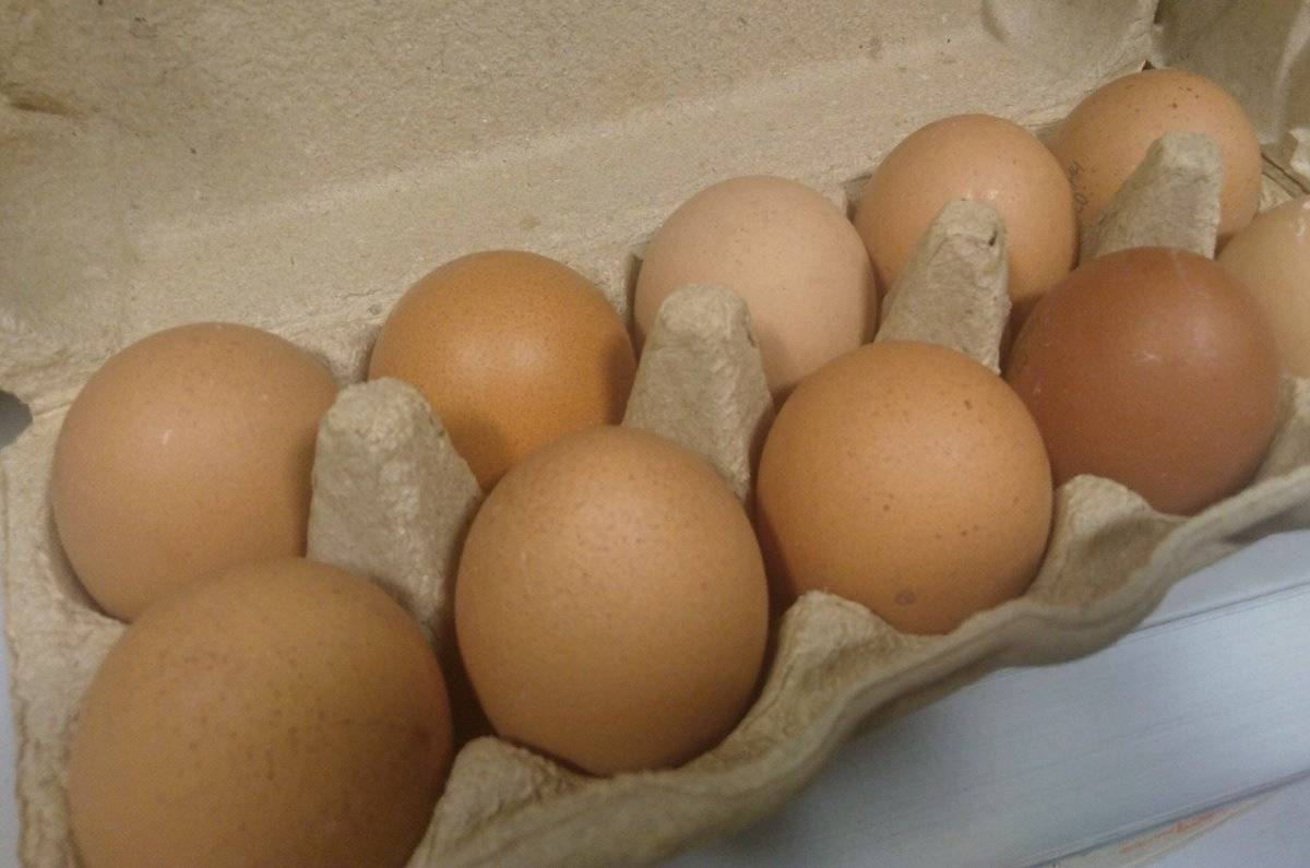 В состав пасхального набора вошли 10 яиц.