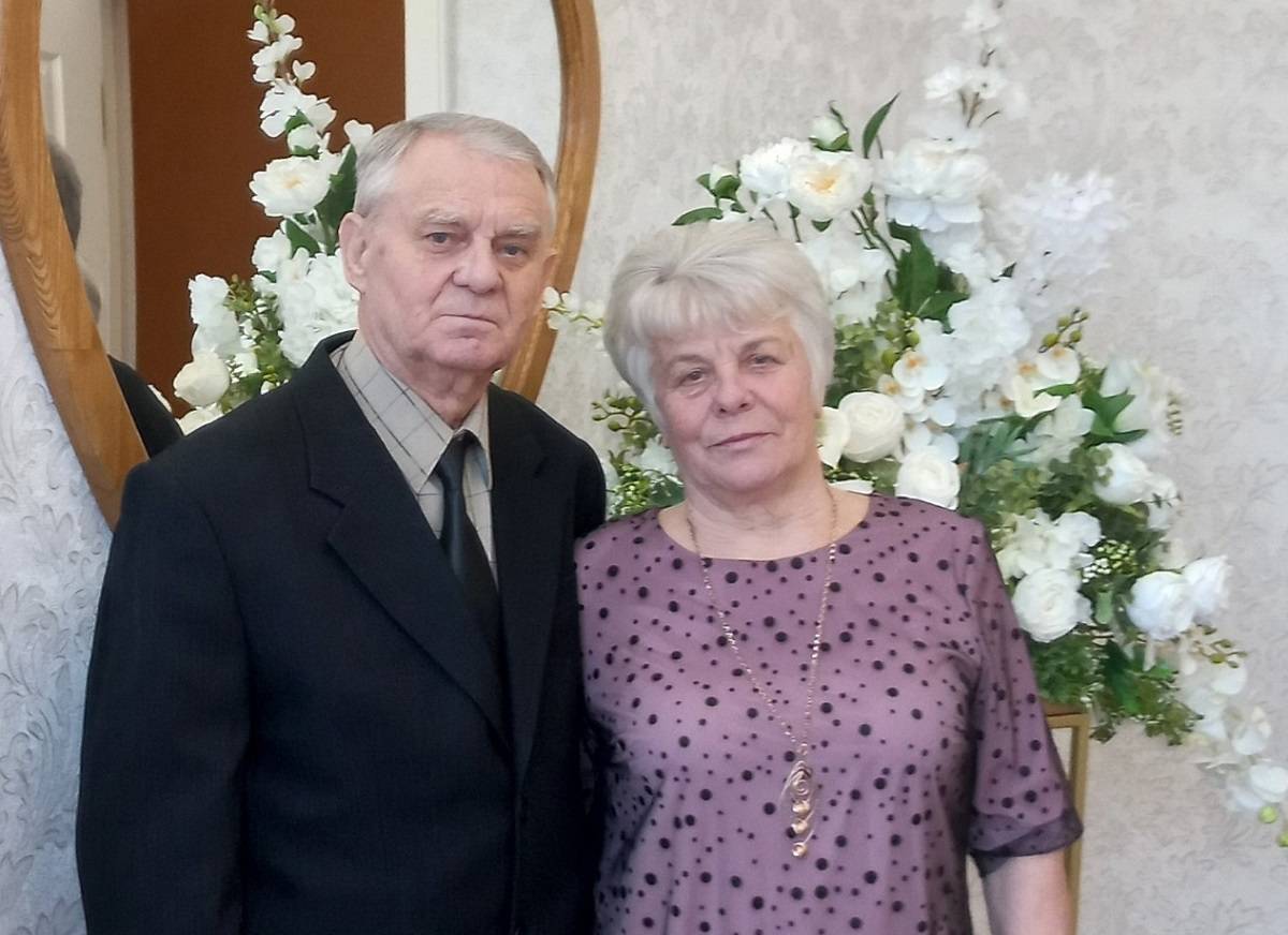 У Виктора и Валентины Максимовых есть две внучки и уже подрастает правнучка.