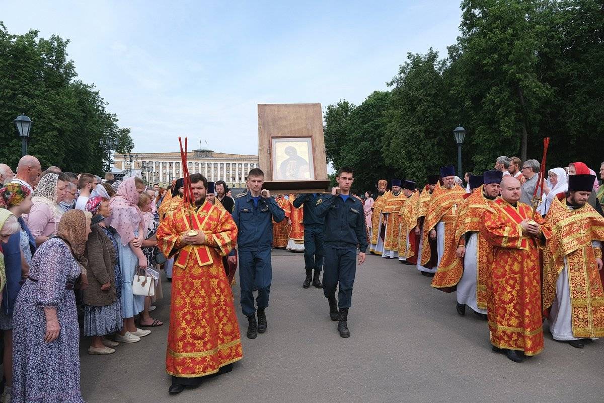В 2024 году исполняется 300 лет со дня перенесения в Санкт-Петербург из Владимира мощей святого благоверного князя Александра Невского.