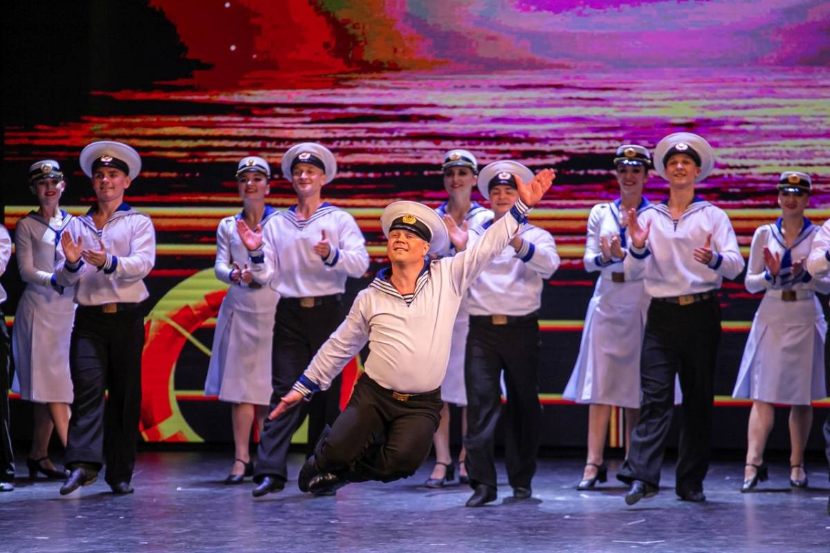 Ансамбль песни и танца «Донбасс» завершил гастрольный тур по Новгородской области