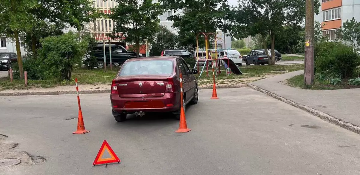 ДТП произошло на улице Зелинского в Великом Новгороде.