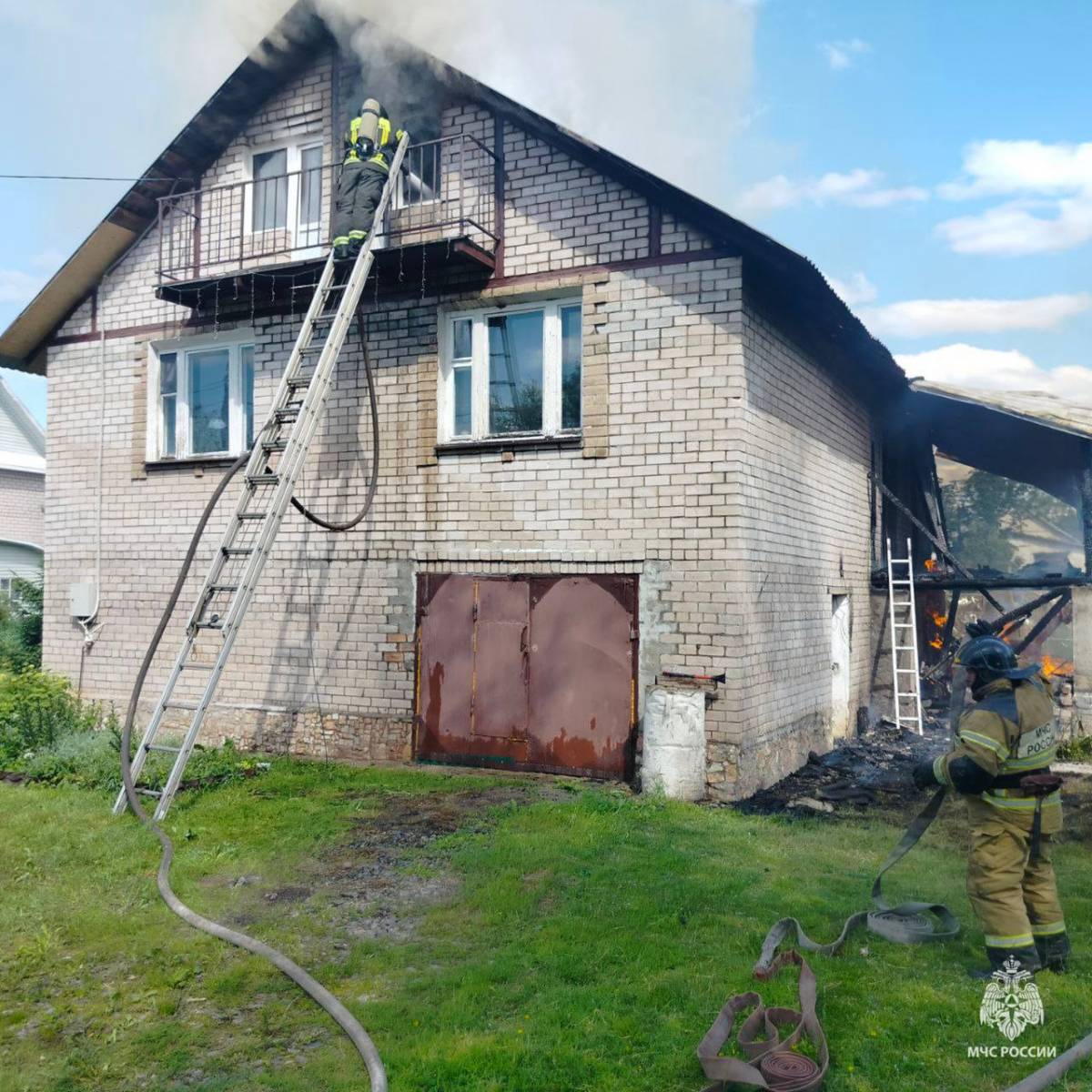 На пожаре в деревне Большая Козона Старорусского района пострадал человек