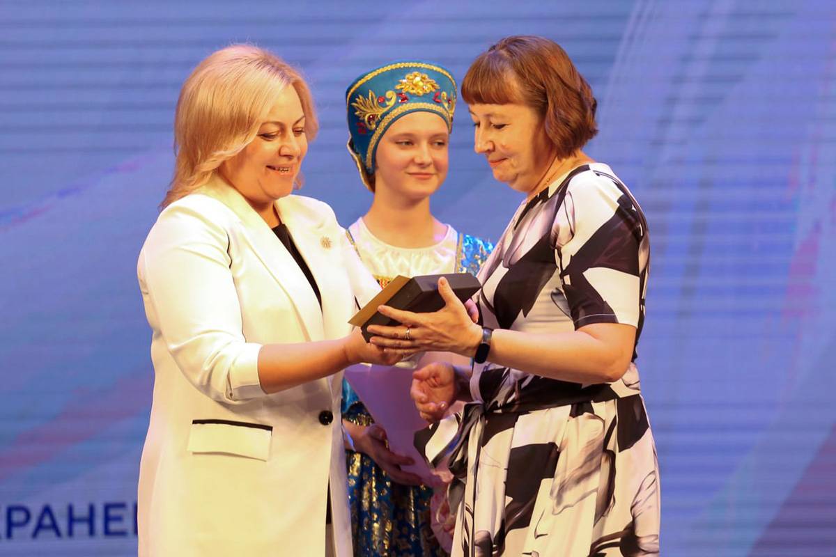 Награду Татьяне Егоровой вручили на торжественной встрече, посвященной Дню медицинского работника.