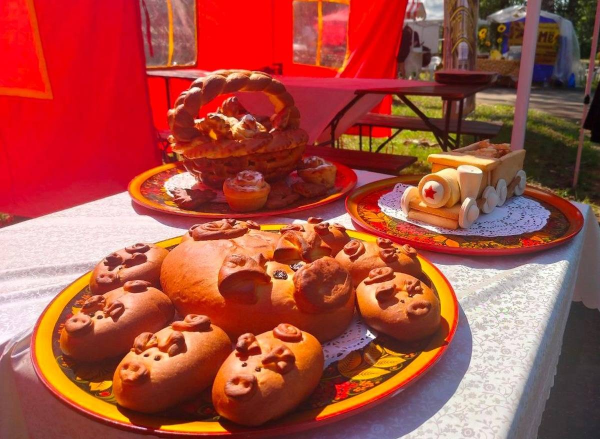Фестиваль соединяет в себе традиции путешествий по железной дороге и русской национальной кухни.