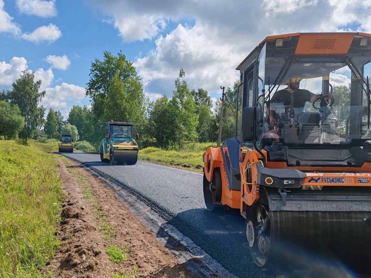 Ремонт дороги планируется завершить до 31 октября 2025 года.