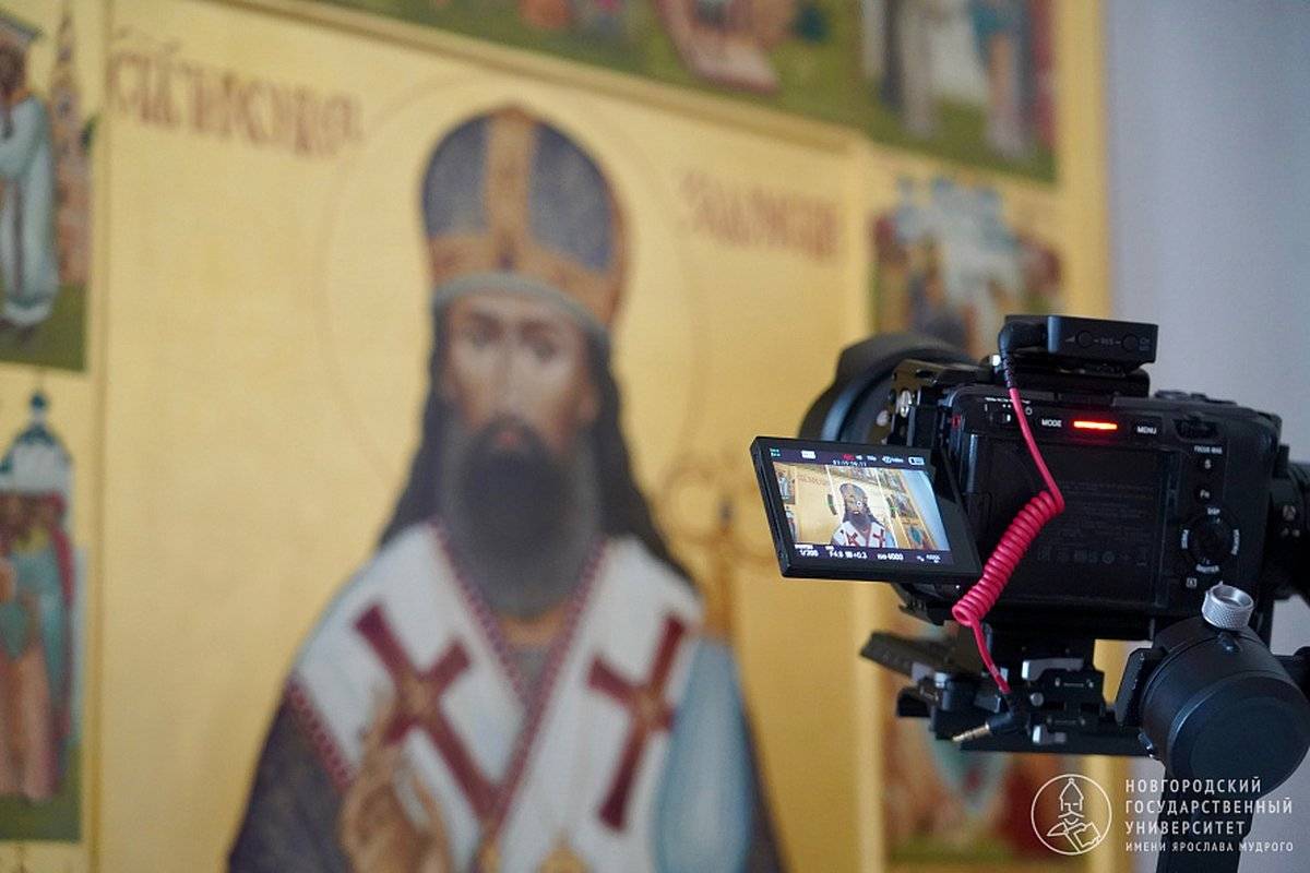 Каждый фильм из цикла «День ангела» посвящён одному из святых Русской православной церкви.