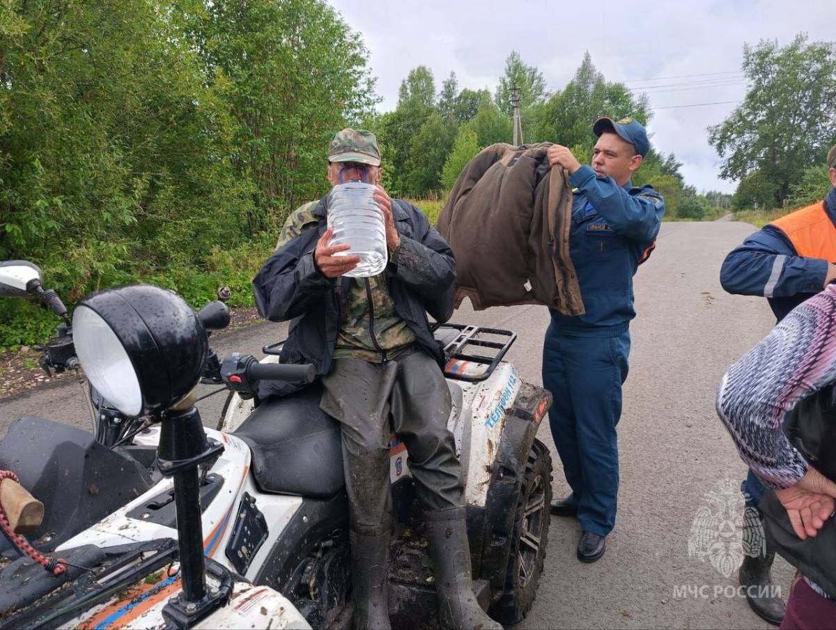 Мужчину осмотрели врачи, и он вернулся домой.