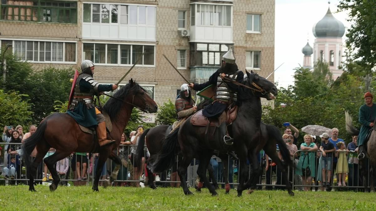 В Валдае состоится историческая реконструкция конного похода дружины Александра Невского «Александрова дорога»