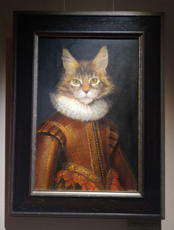 Портретов Никас пишет много и разных. Этого кота, например, купили на выставке в Великом Новгороде почти за 4 миллиона рублей