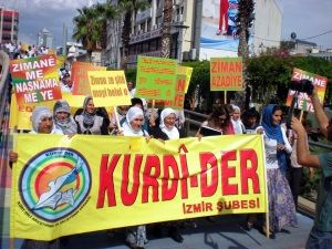 Демонстрация в поддержку курдского меньшинства