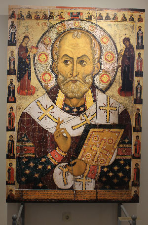 Святой Николай в технике левкаса