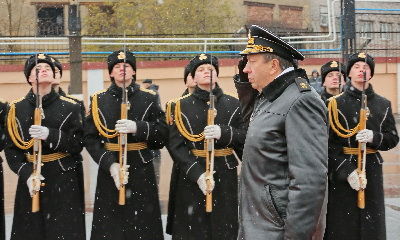 В торжественной церемонии принял участие замглавкома ВМФ Александр Федотенков